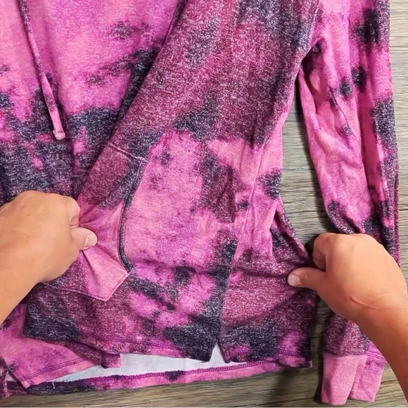 PINK Victoria's Secret Pink and Black Hoodie - Picture 3 of 9